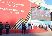 Студенты техникума в парадном строю